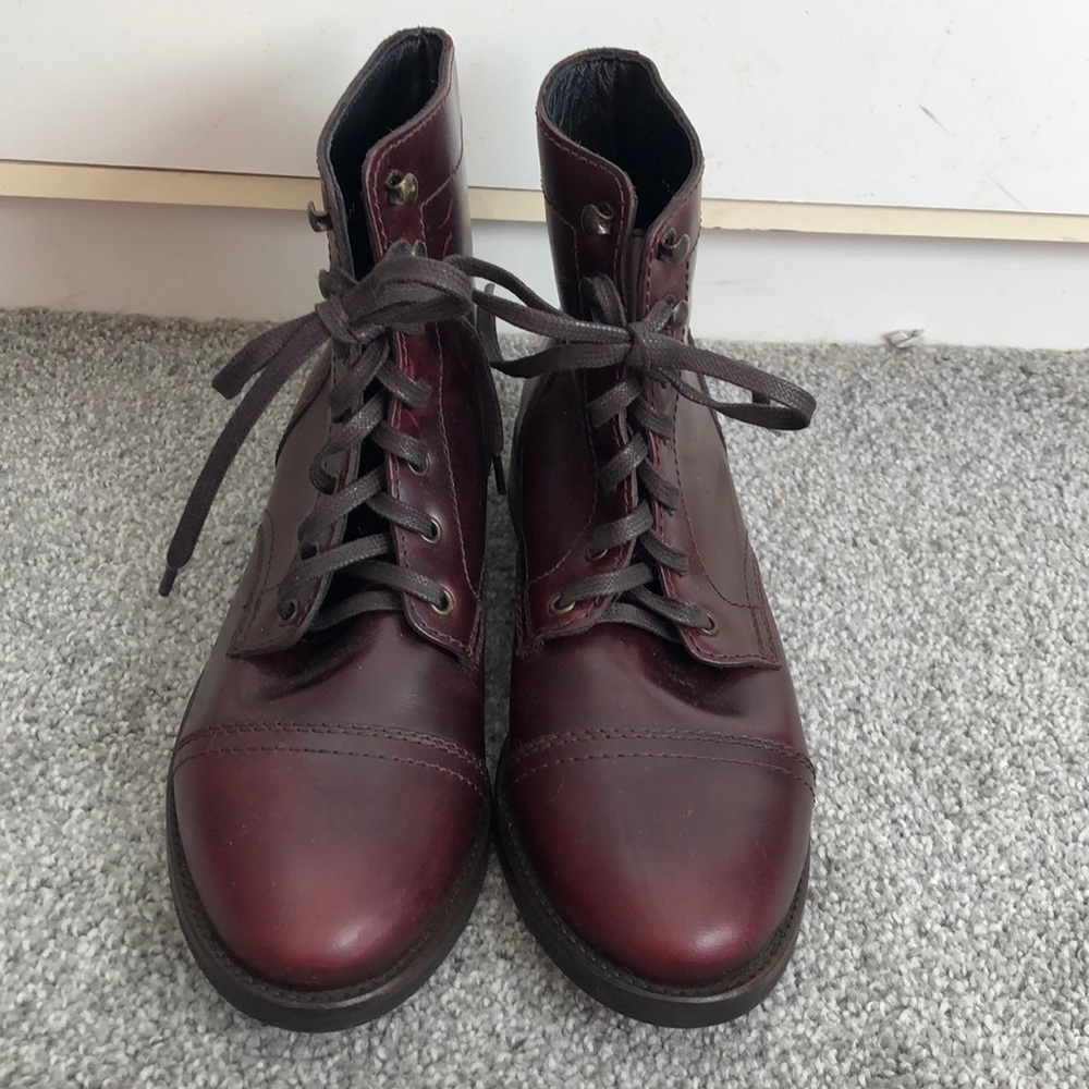 Lace up boots